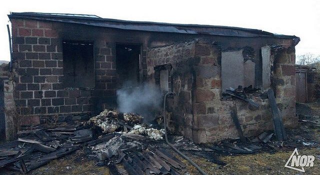 Поджоги в Аспара, последствия убийства в Пока продолжаются