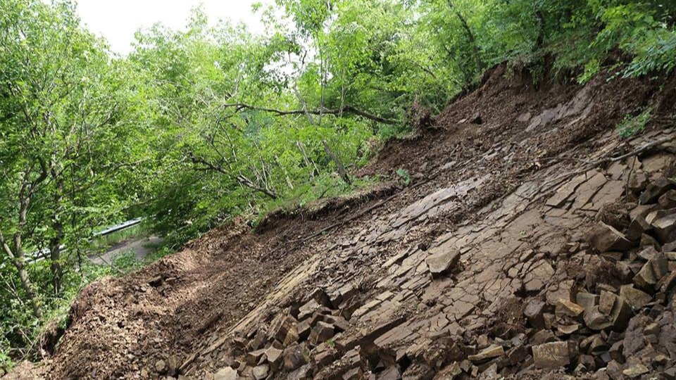 Փլատակների տակ են հայտնվել շինարարական ընկերության հինգ աշխատակիցներ