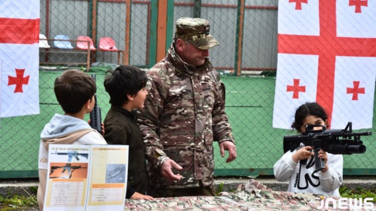 В Ахалкалаки проходят праздничные мероприятия ко Дню независимости Грузии