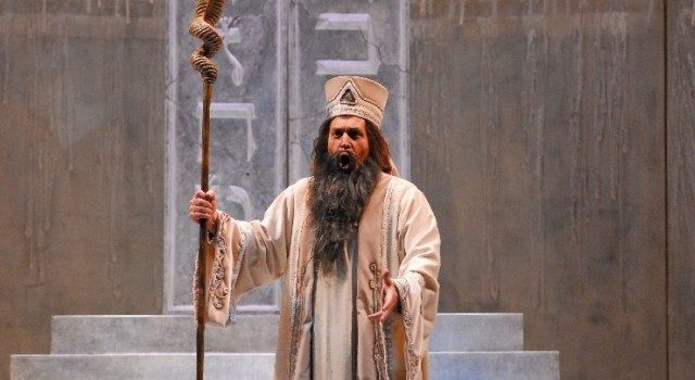 Бурчуладзе уходит из политики