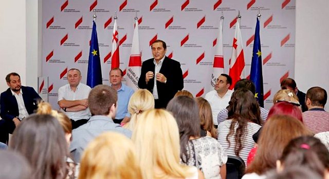 От блока “Новый выбор” выдвинут Шакро Айвазян