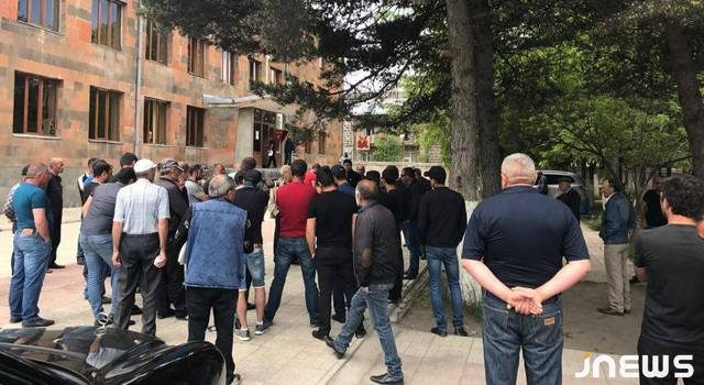 Протест жителей Чамдура продолжается