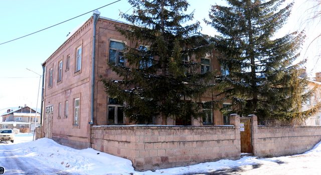 Продается большой дом в бывшем 14 городке (R)