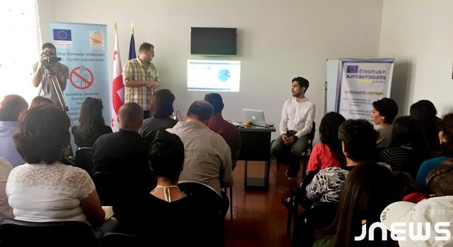 В Ахалкалаки узнали, как участвовать в программе Erasmus+