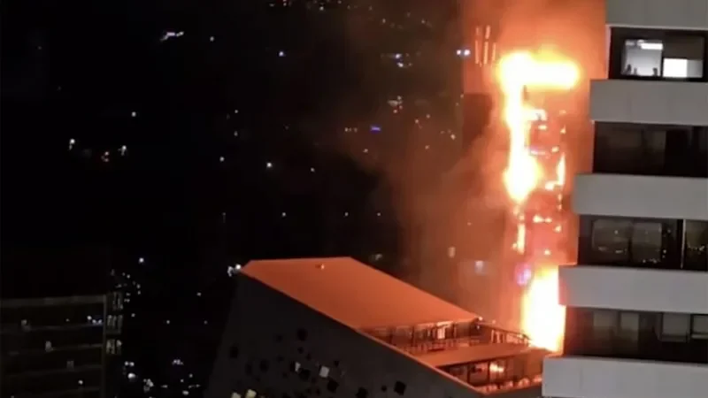 В Тбилиси в главном офисе Liberty Bank разгорелся пожар