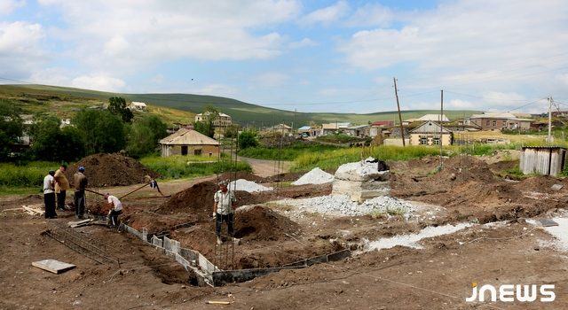 В Карцахи строится детский сад