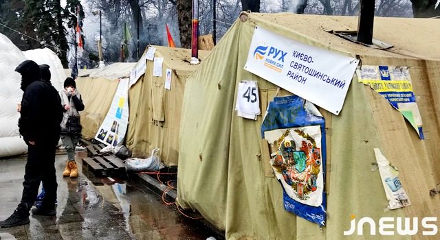 Саакашвили и баррикадная оппозиция Украины