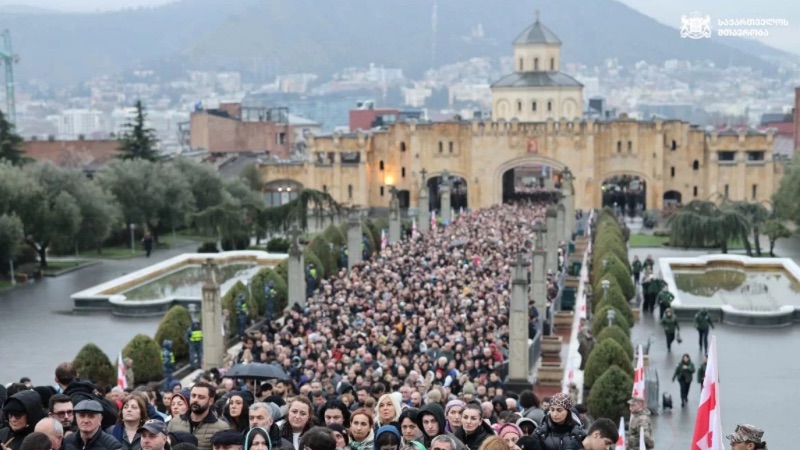 Патриархия ГПЦ распространяет информацию о церемонии похорон Илии II и обращается к гражданам