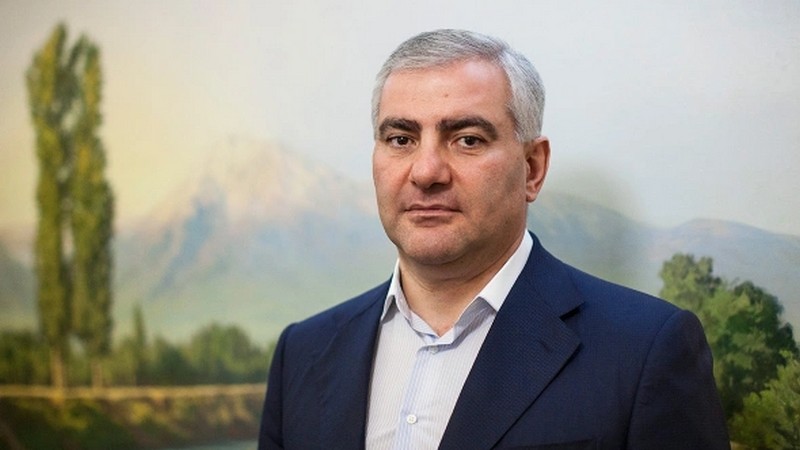 Սամվել Կարապետյանը Քննչական կոմիտեում է. նրան մեղադրում են «իշխանությունը զավթելու» կոչ անելու մեջ