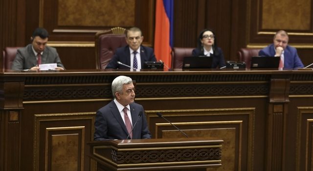 Сержа Саргсяна избрали премьер-министром