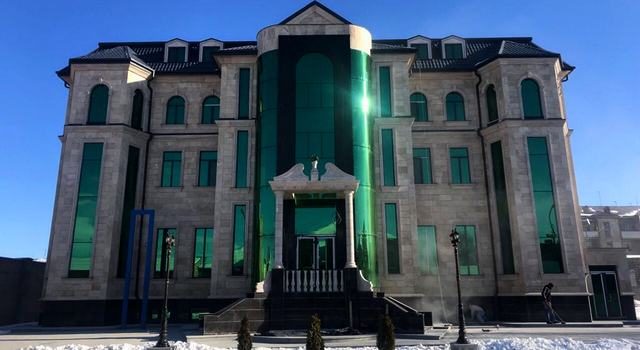 Cлот Клуб объявляет вакансии (R)