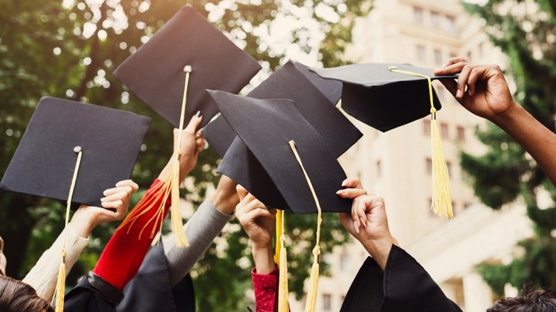 Дипломы бакалавра, выданные до 2010 года, могут быть приравнены к магистерским