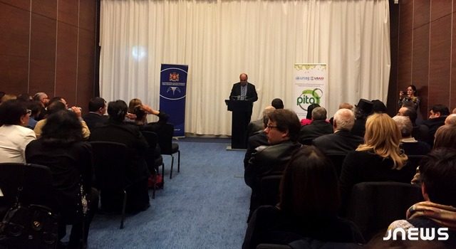 Толерантность, которая удостаивает награды