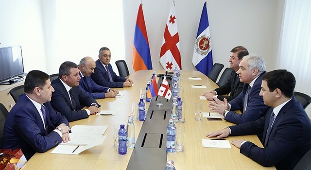 Двусторонние обсуждения. начальник полиции Армении в Грузии