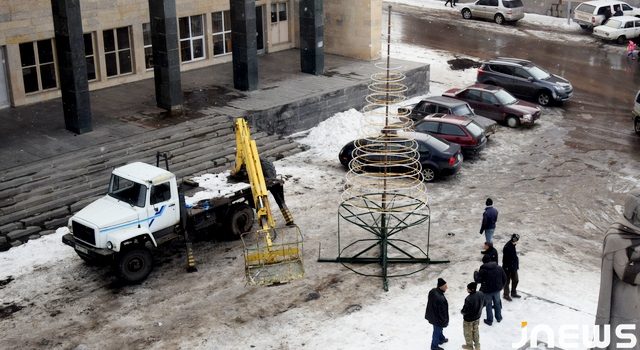 Старые украшения на Новый год