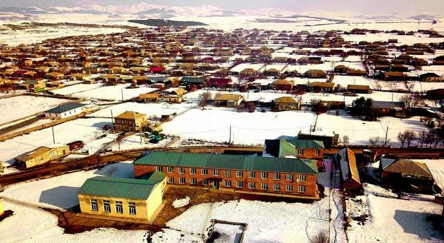 Там, где летают орлы: Хандо