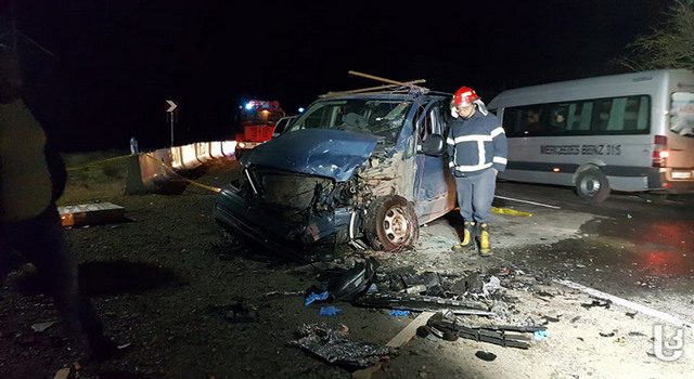 Микроавтобус, направлявшийся в Россию попал в аварию