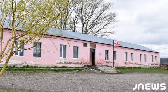 «В школах нацменьшинств – параллельная реальность»