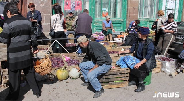 “С добром пожаловал, или с деньгами”