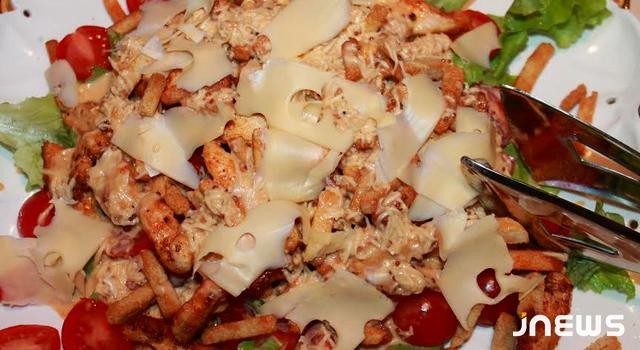 Салат “Цезарь ” с сочной курицей