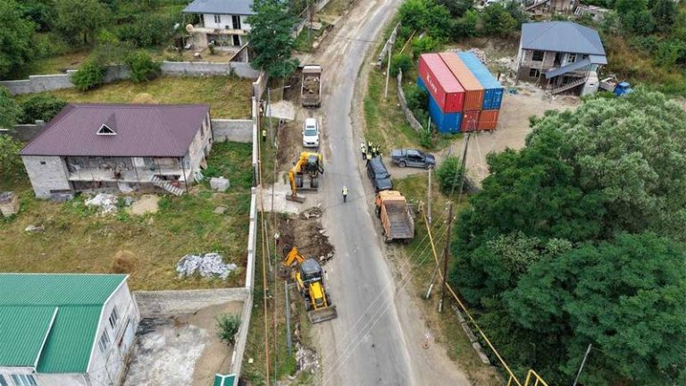 В муниципалитете Цалка началась реабилитация 4,4-километрового участка дороги