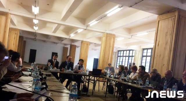 Бурные обсуждения вокруг фейковых новостей и дезинформации