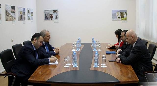 Посол Армении встретился с заместителем министра иностранных дел Грузии