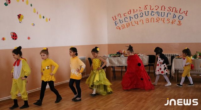 Детское представление Святой Пасхи