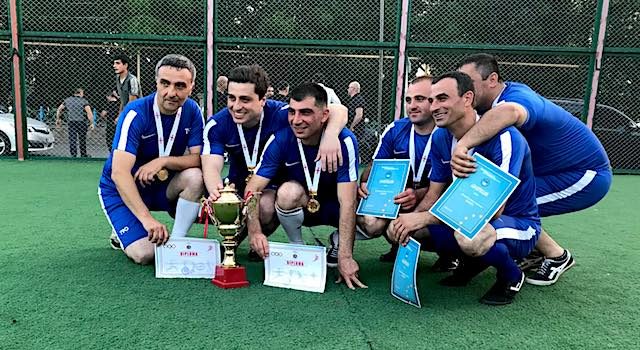 Полицейские победили депутатов, или результаты “Кубка Европы”