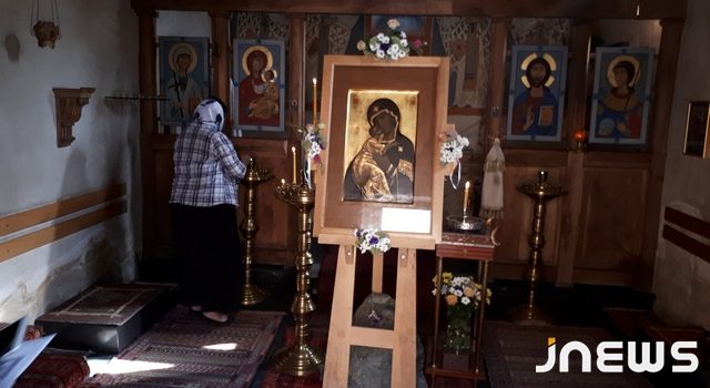 Патриархия: “запрет передвижения на машинах не согласован с церковью”