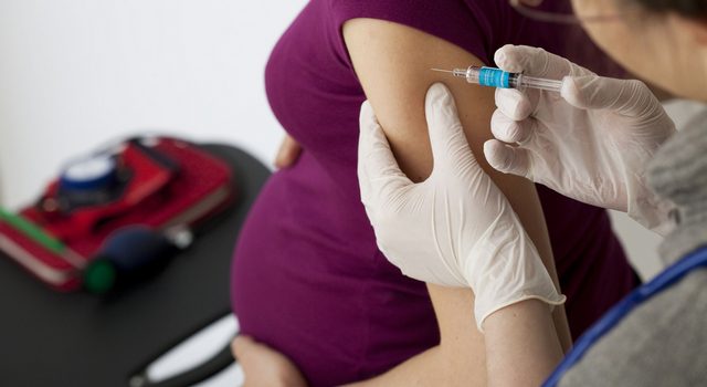 Cреди беременных, умерших от COVID-19, не было ни одной вакцинированной