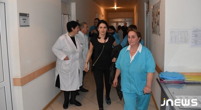 Роддом Ниноцминды под угрозой закрытия