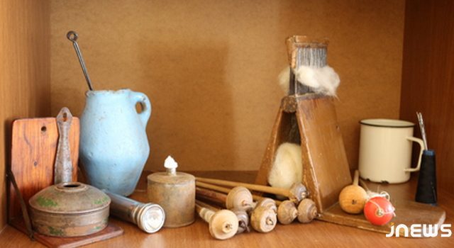 Богатство картикамцев в одной комнате