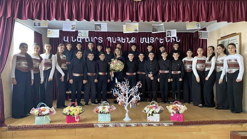 В школе №1 Ахалкалаки отметили Международный день родного языка