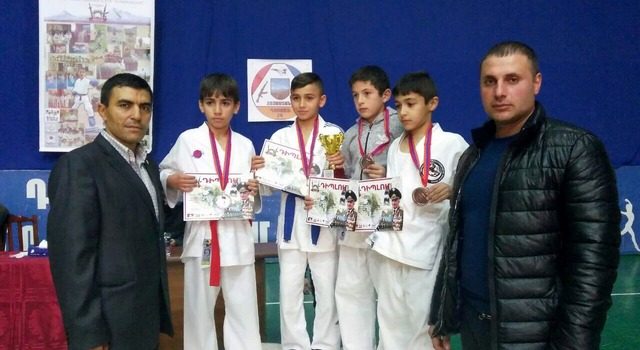 Спортсмены из Маджадии вернулись из Еревана с медалями