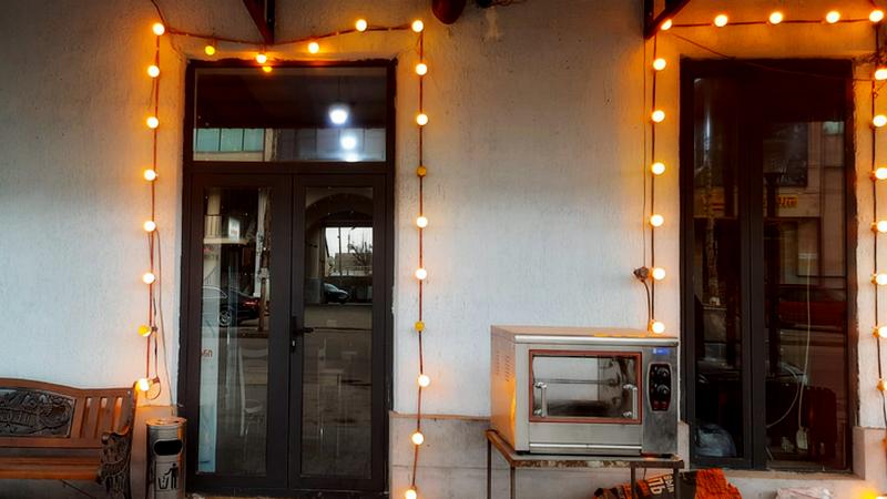 В Mr.Burger требуются работники (R)