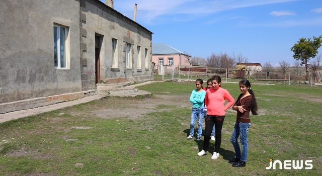 Количество учеников в школах Ахалкалаки уменьшается