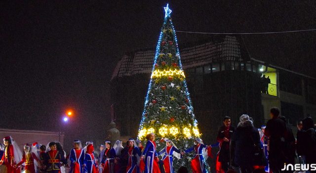 Новогодняя елка в Ахалкалаки все-таки будет