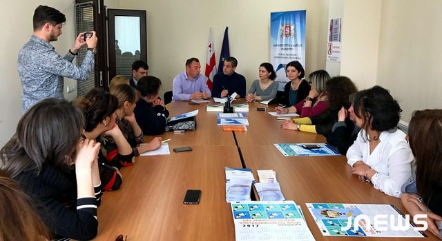 Как защитить права детей