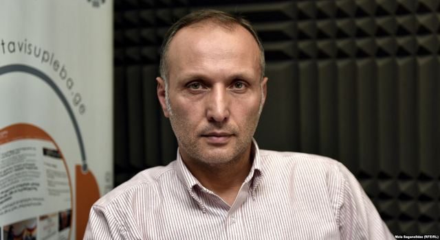 Падающий курс лари: причины и последствия