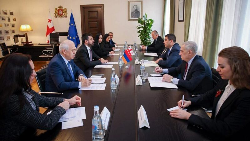 Встретились представители парламентов Армении и Грузии