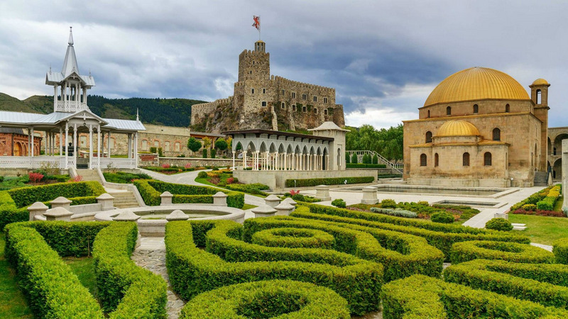 Сотрудник службы безопасности крепости Рабати застрелился из своего табельного оружия