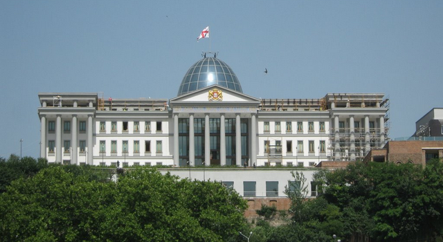 Ограниченные права президента Грузии