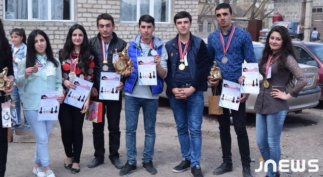 «Наша мысль непобедима»: шахматный турнир в Дилиске