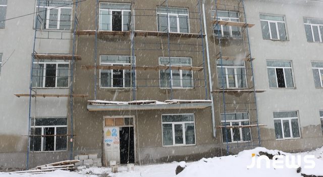 Затянувшийся ремонт ахалкалакской школы  №4