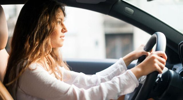 Женщина за рулем … (video)