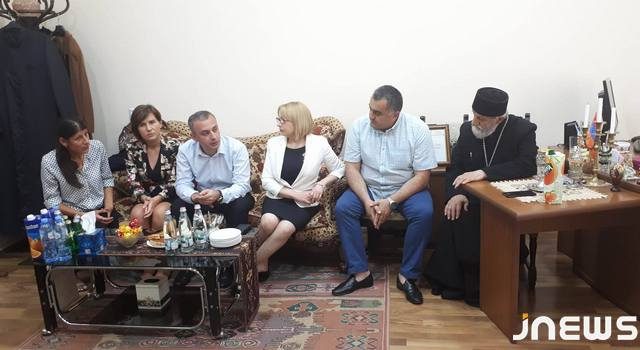 Замминистры оценили желание выучить грузинский язык