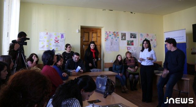 Что думают в регионах об интеграции в НАТО и ЕС