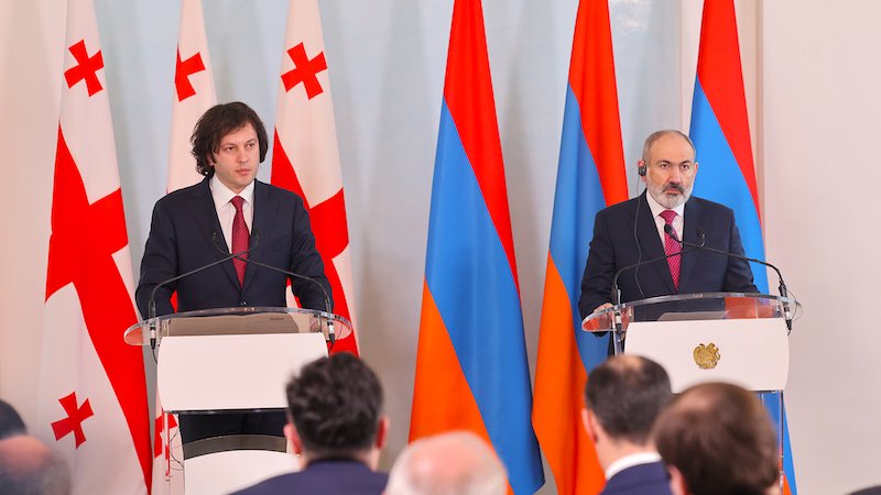 Премьер-министр Армении сегодня посетит Грузию