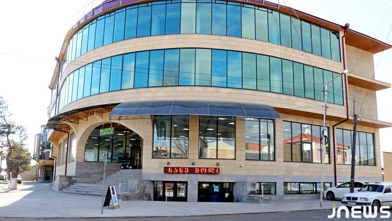 Требуется продавщица в «NANE MALL» (R)